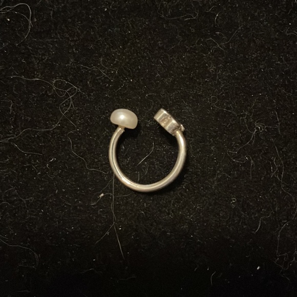 Beautiful sterling silver bear ring with Pearl 💋 - Picture 3 of 8